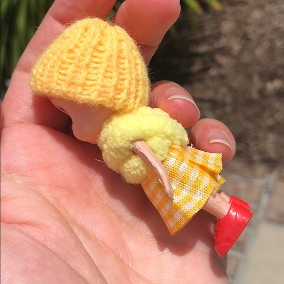 Baby elf doll yellow cute on a shelf toddler - Picture 4 of 5